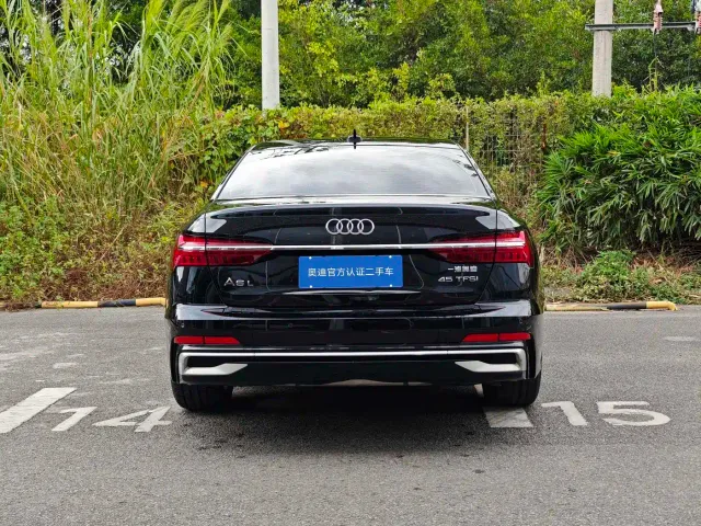 Audi A6L — Фото автомобиля 8