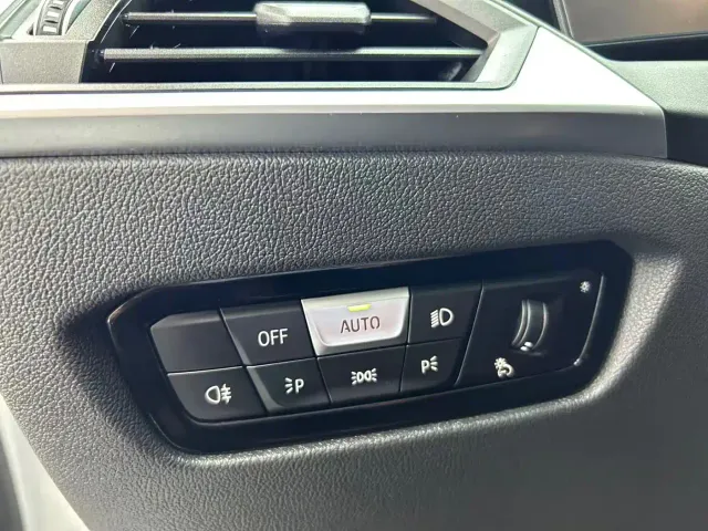 BMW 3 Series — Фото автомобиля 11