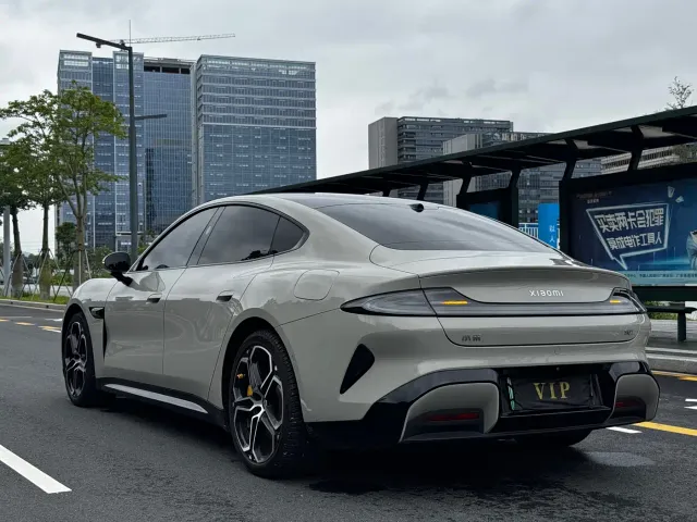 Xiaomi Auto Xiaomi SU7 2024 RWD Ultra Long Range Advanced Smart Driving Pro Edition — Фото автомобиля 18