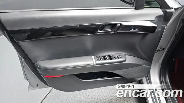 Hyundai Grandeur Grandeur (GN7) 3.5 LPG 2WD (Такси) — Фото автомобиля 22