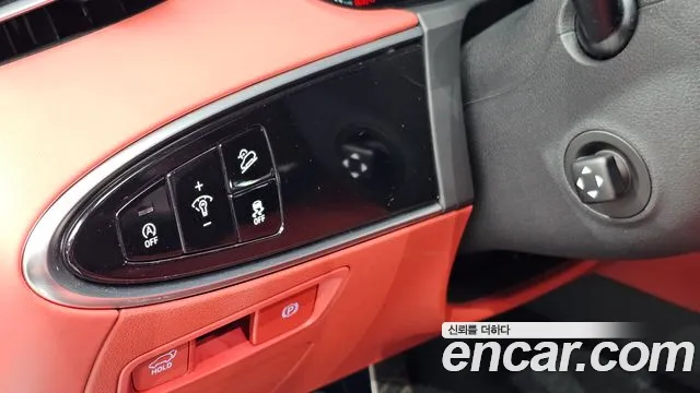 Genesis GV70 — Фото автомобиля 13