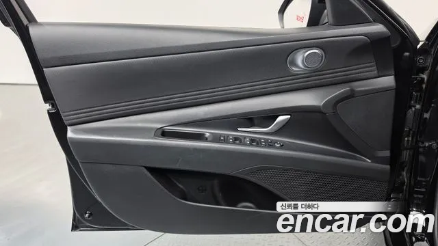 Hyundai Avante CN7 — Фото автомобиля 13
