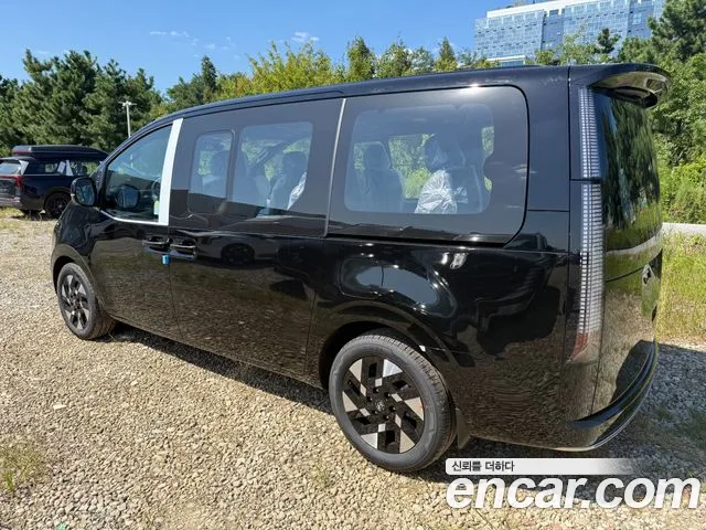 Hyundai Staria — Фото автомобиля 2