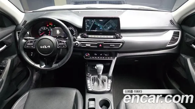 Kia Seltos — Фото автомобиля 10
