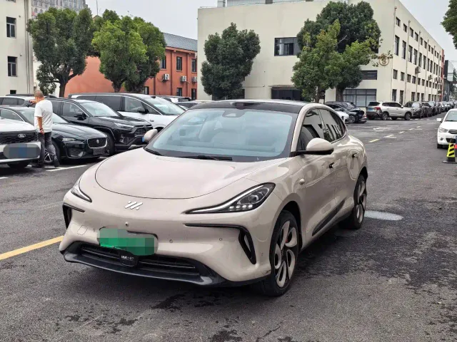 Фотография автомобиля — IM Motors LS6