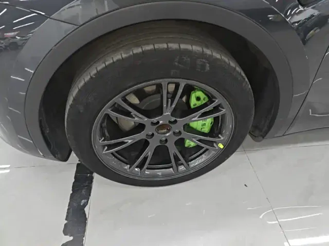 Tesla Model Y — Фото автомобиля 22