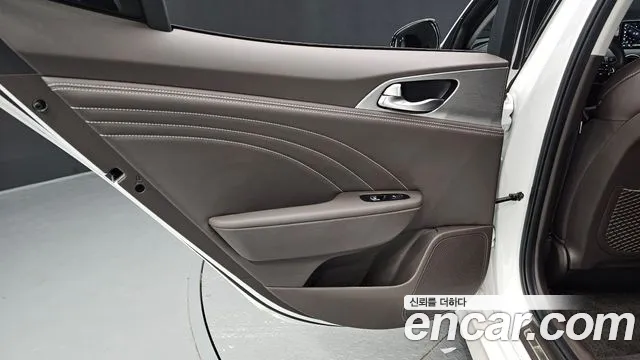 Kia Stinger Stinger Meister 2.5 Masters — Фото автомобиля 23
