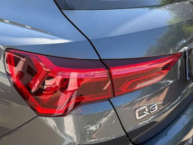 Audi Q3 — Фото автомобиля 9