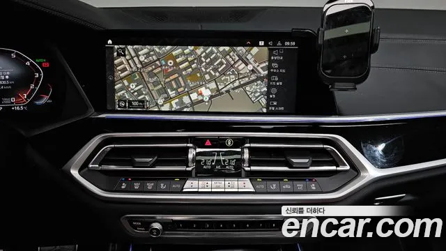 BMW X7 M50i 6 мест — Фото автомобиля 14