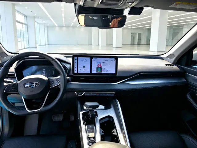 Geely Xingrui — Фото автомобиля 5