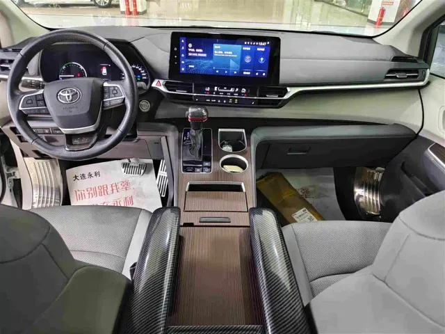 Toyota Granvia — Фото автомобиля 7