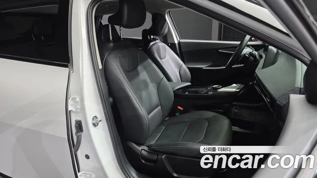 Kia EV6 — Фото автомобиля 26