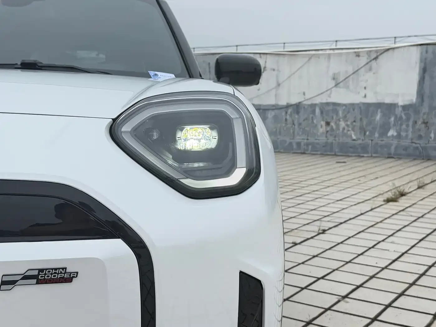 MINI Electric MINI ACEMAN 2024 SE Racer Edition — Фото автомобиля 9