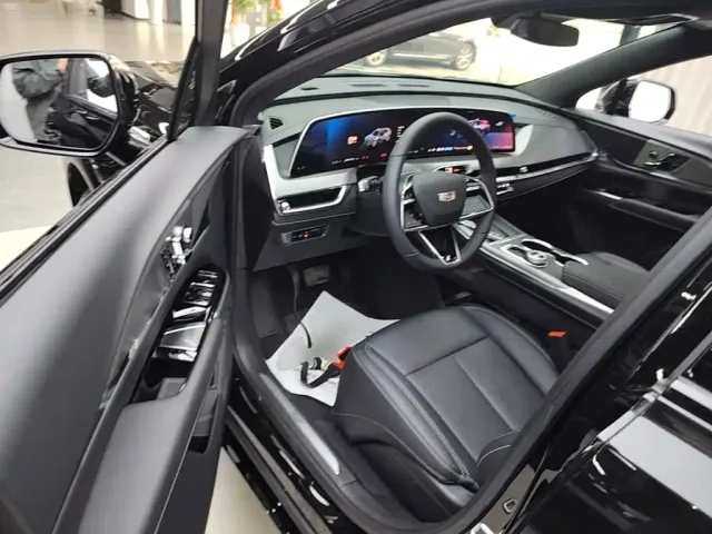 Cadillac XT5 — Фото автомобиля 15