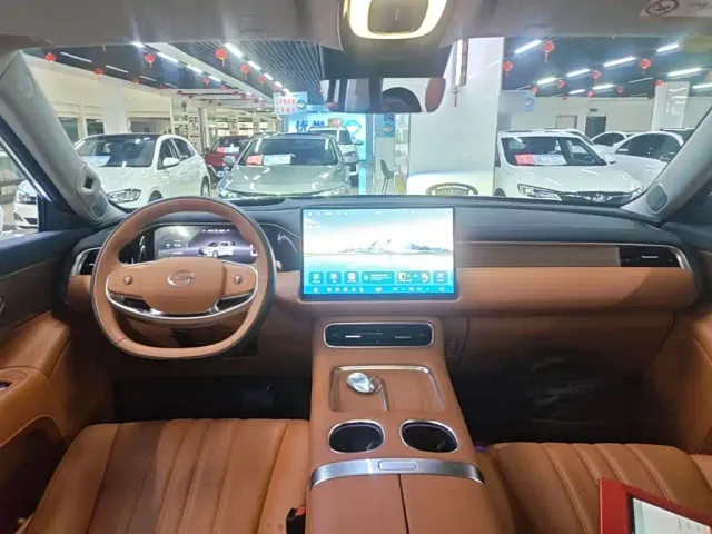 GAC Trumpchi Xiangwang S9 — Фото автомобиля 9