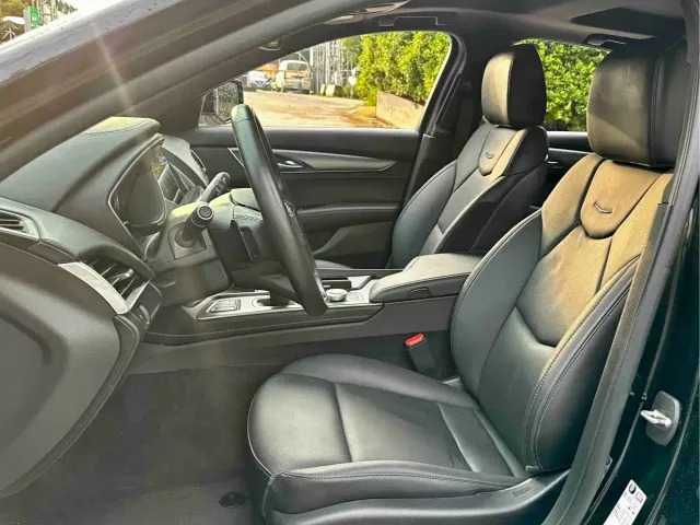Cadillac CT5 — Фото автомобиля 10