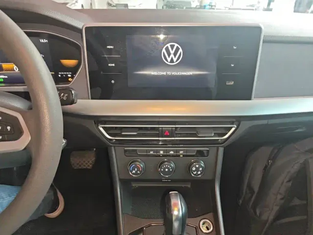 Volkswagen Lavida — Фото автомобиля 12