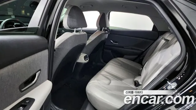 Hyundai AVANTE Avante (CN7) — Фото автомобиля 13