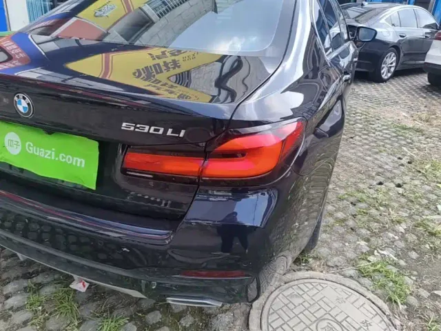 BMW 5 Series — Фото автомобиля 7
