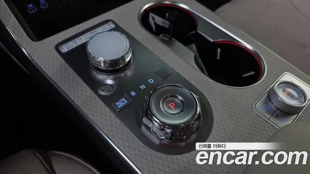 Genesis GV80 — Фото автомобиля 8