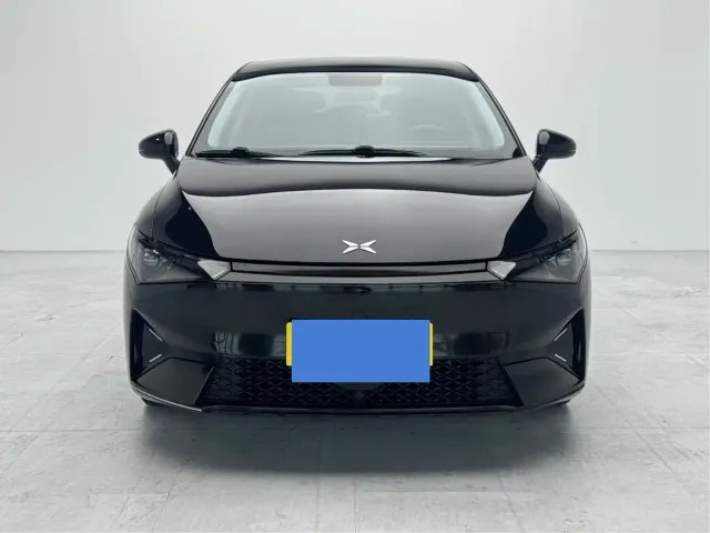 Xpeng P5 — Фото автомобиля 2