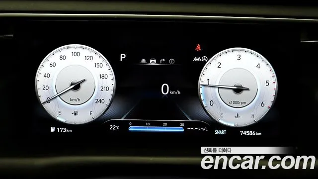 Hyundai Tucson Tucson (NX4) Дизель 2.0 4WD — Фото автомобиля 2