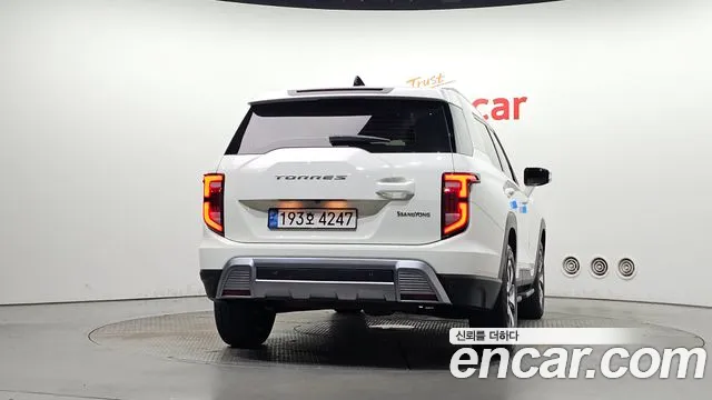KGM Torres — Фото автомобиля 4