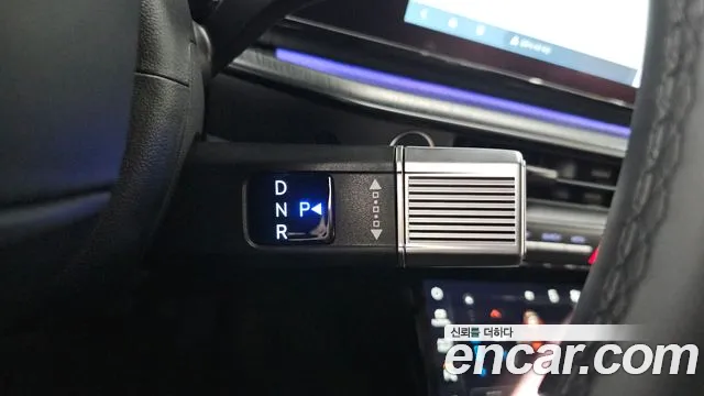 Hyundai Grandeur Grandeur (GN7) 3.5 Бензин 4WD — Фото автомобиля 9