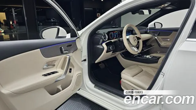 Mercedes-Benz A-Class W177 — Фото автомобиля 15