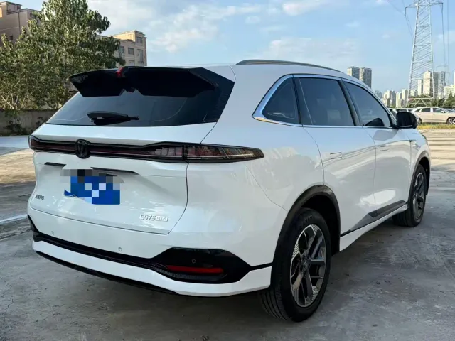 Changan CS75 Plus — Фото автомобиля 14