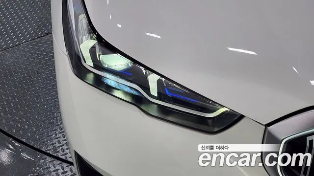 BMW 5 Series G60 — Фото автомобиля 22