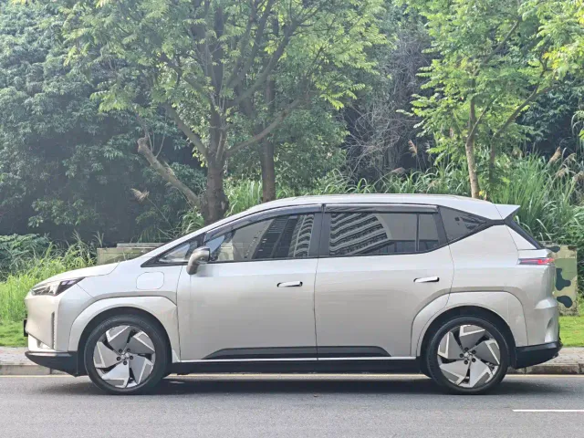Hycan Z03 — Фото автомобиля 4