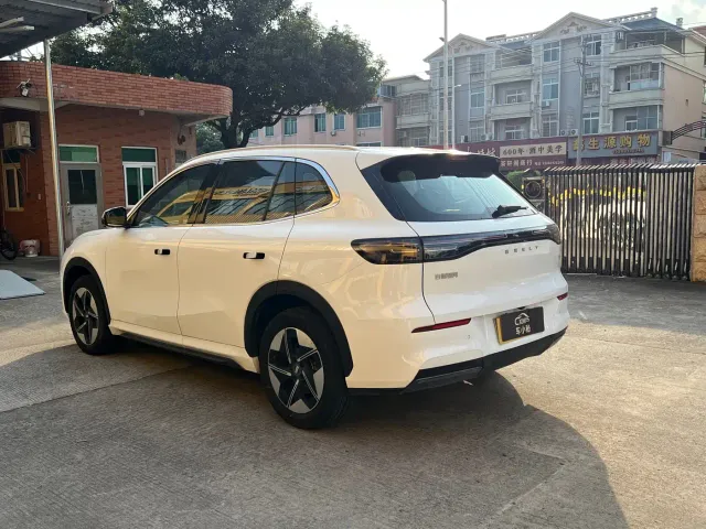 Geely Galaxy E5 — Фото автомобиля 4