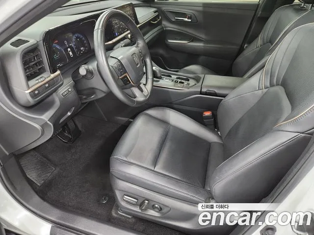 Toyota Crown — Фото автомобиля 14