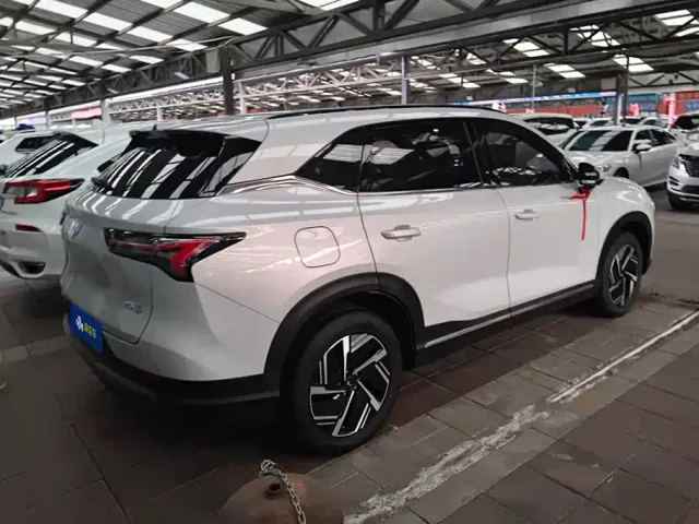 Wuling Starlight S — Фото автомобиля 3