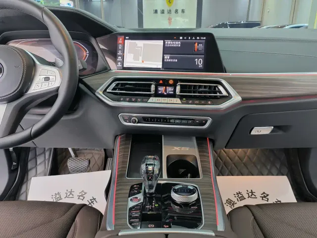 BMW X5 — Фото автомобиля 7