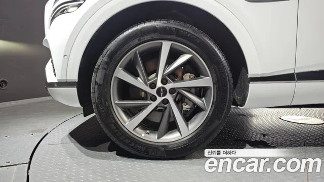Genesis GV80 2.5T Бензин AWD — Фото автомобиля 3