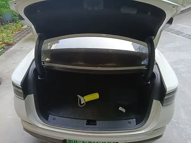 BYD Seal 07 DM-i — Фото автомобиля 18