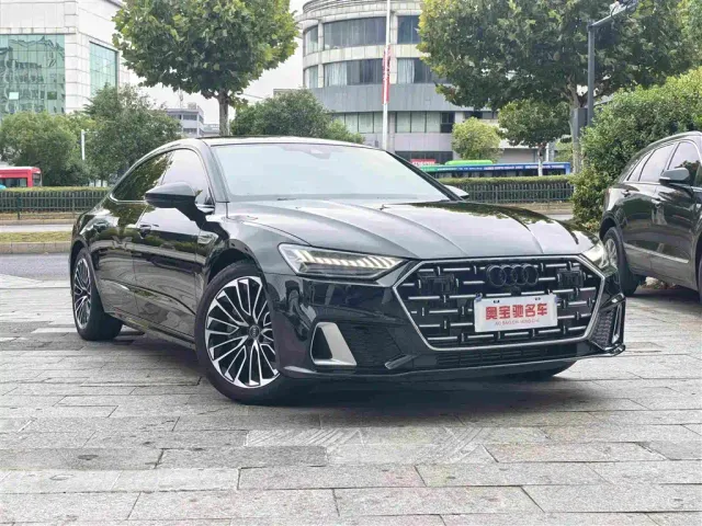 Audi A7L — Фото автомобиля 3