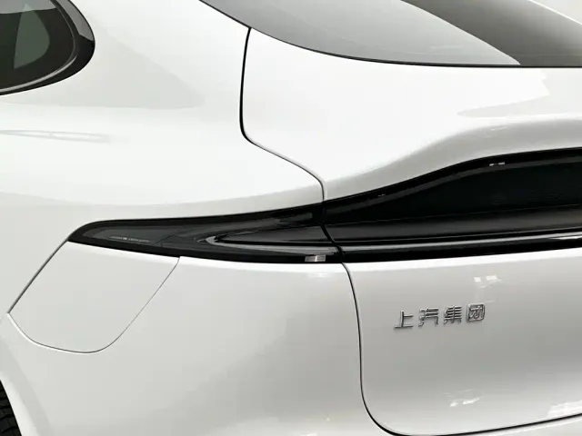 IM Motors LS6 — Фото автомобиля 29