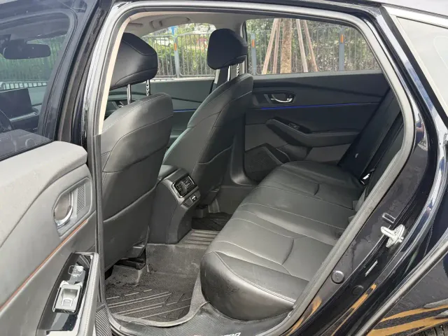 Honda Accord — Фото автомобиля 10