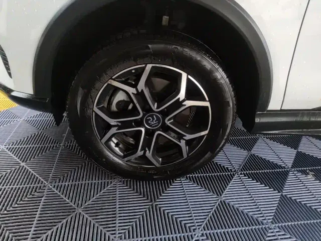 BYD Yuan Pro — Фото автомобиля 22