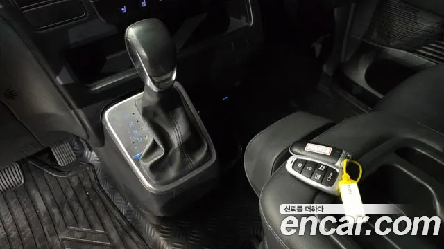 Hyundai Staria — Фото автомобиля 12