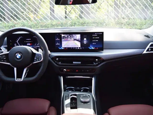 BMW 3 Series — Фото автомобиля 11