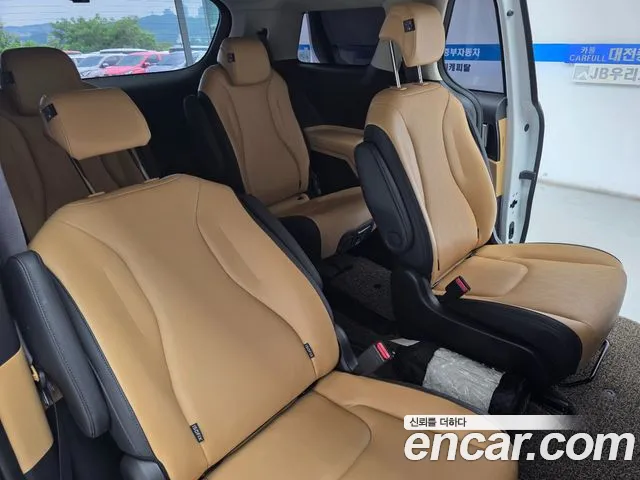 Kia Canival Carnival 4 поколение 9 мест Prestige — Фото автомобиля 13