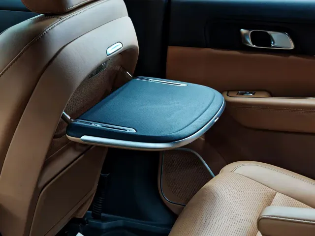 Li Auto ONE — Фото автомобиля 14