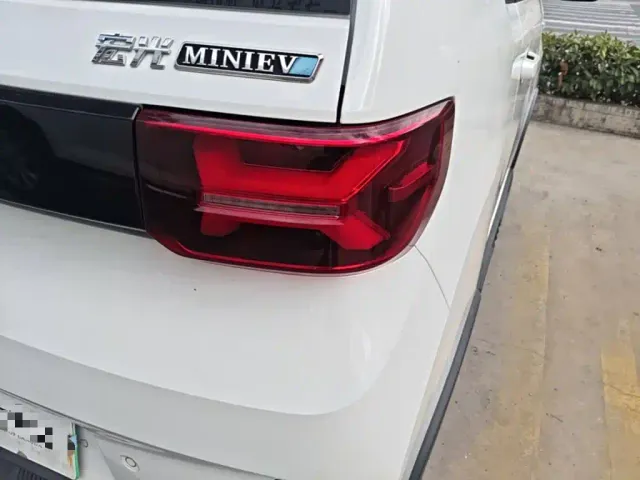 Wuling Hongguang Mini EV — Фото автомобиля 7