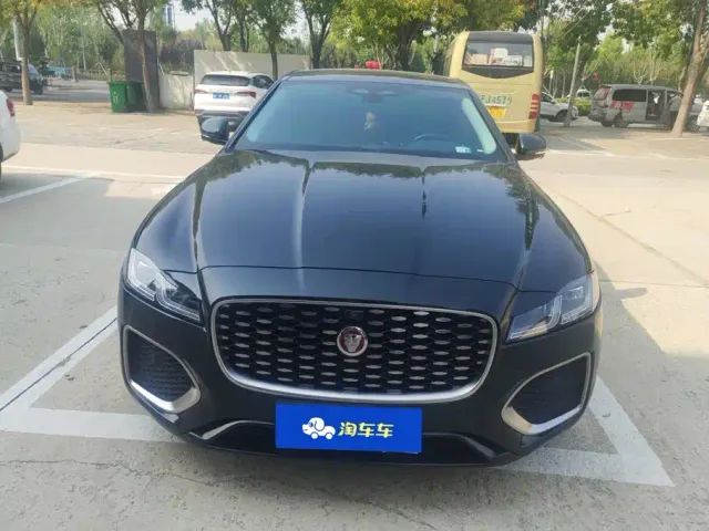 Jaguar XFL — Фото автомобиля 2