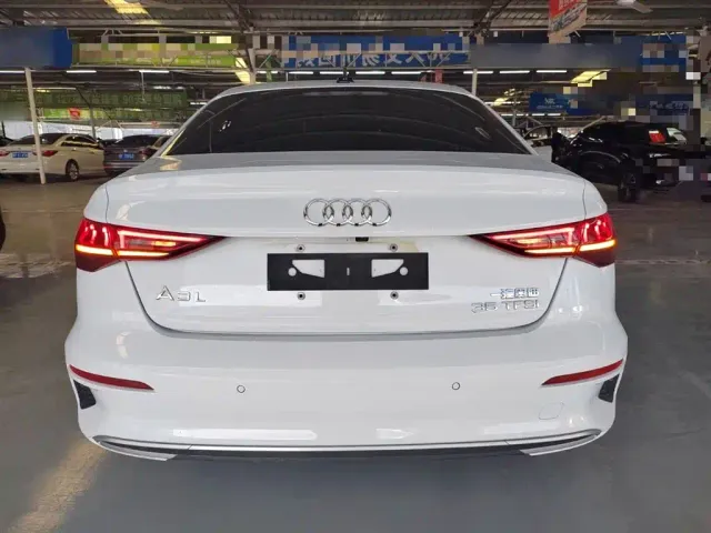 Audi A3 — Фото автомобиля 5