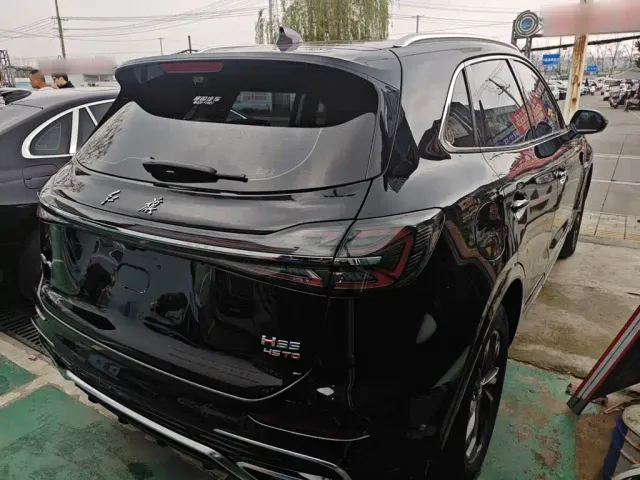 Hongqi HS5 — Фото автомобиля 4
